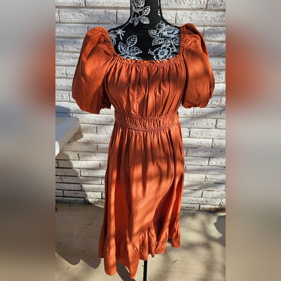 Dizzy Dresses & Skirts - Dizzy Rust Orange Puff-Sleeve Midi Dress Sz LARGE